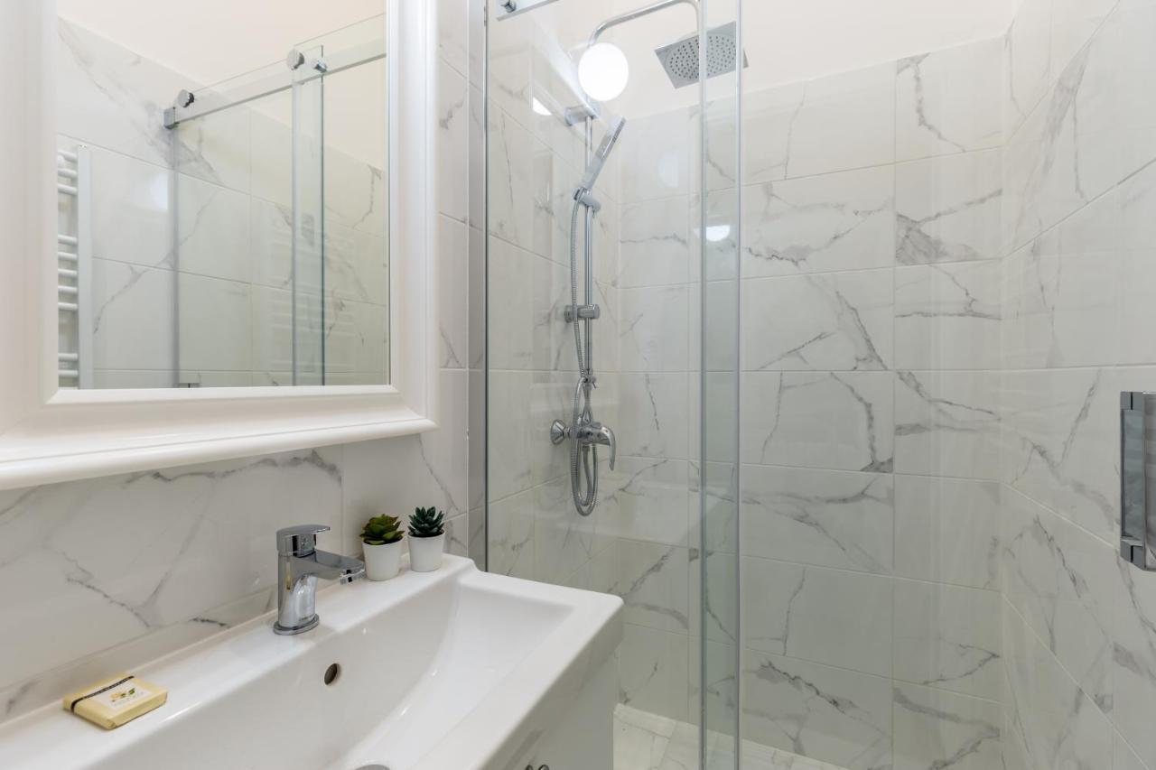 W33 - Prime Location - Comfortable Quality Apartments By Bqa Будапеща Екстериор снимка
