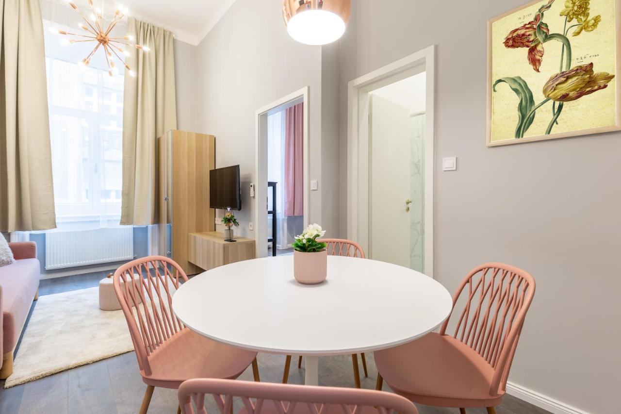 W33 - Prime Location - Comfortable Quality Apartments By Bqa Будапеща Екстериор снимка