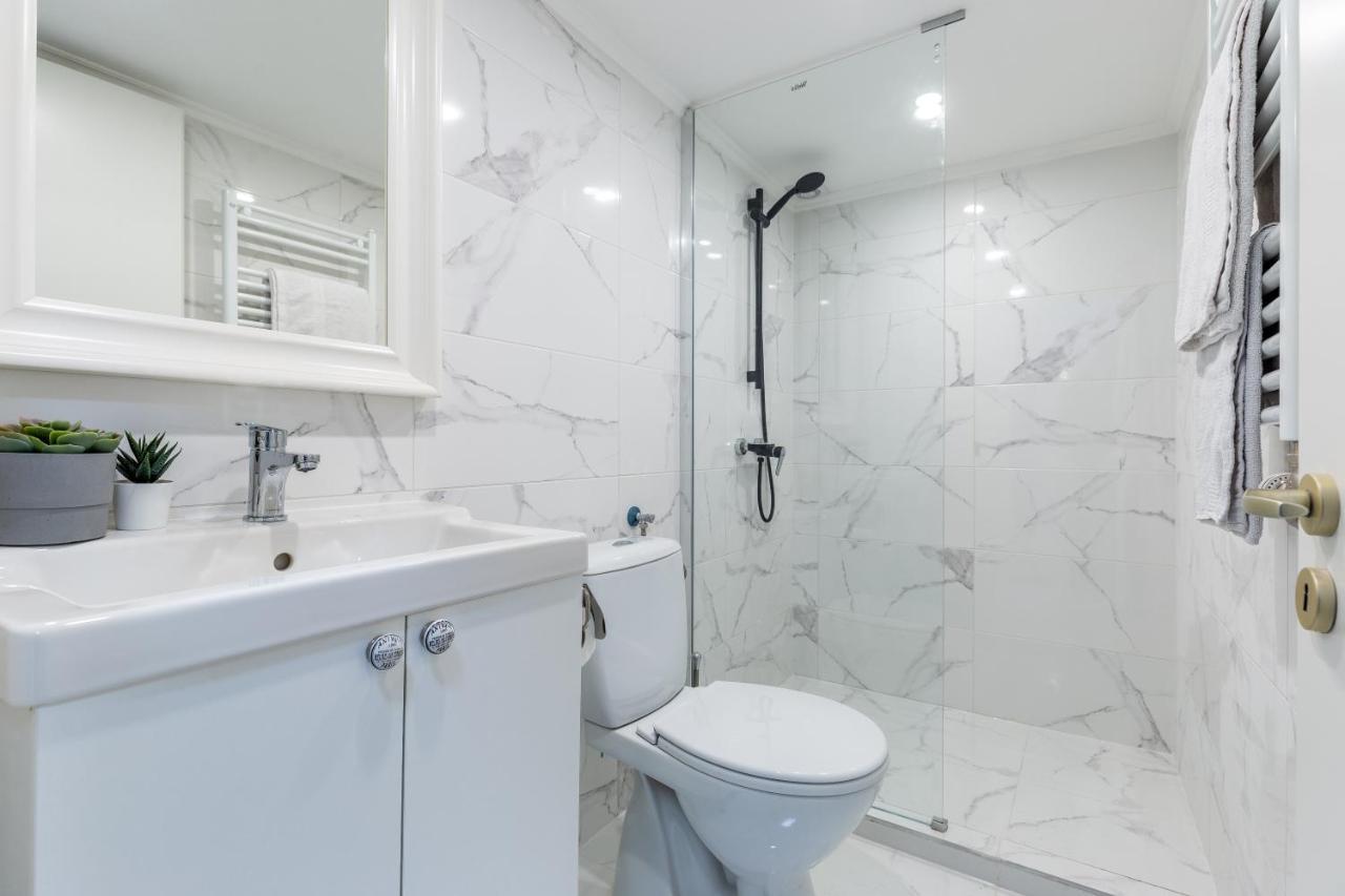 W33 - Prime Location - Comfortable Quality Apartments By Bqa Будапеща Екстериор снимка